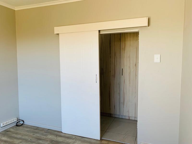 3 Bedroom Property for Sale in Wavecrest Eastern Cape